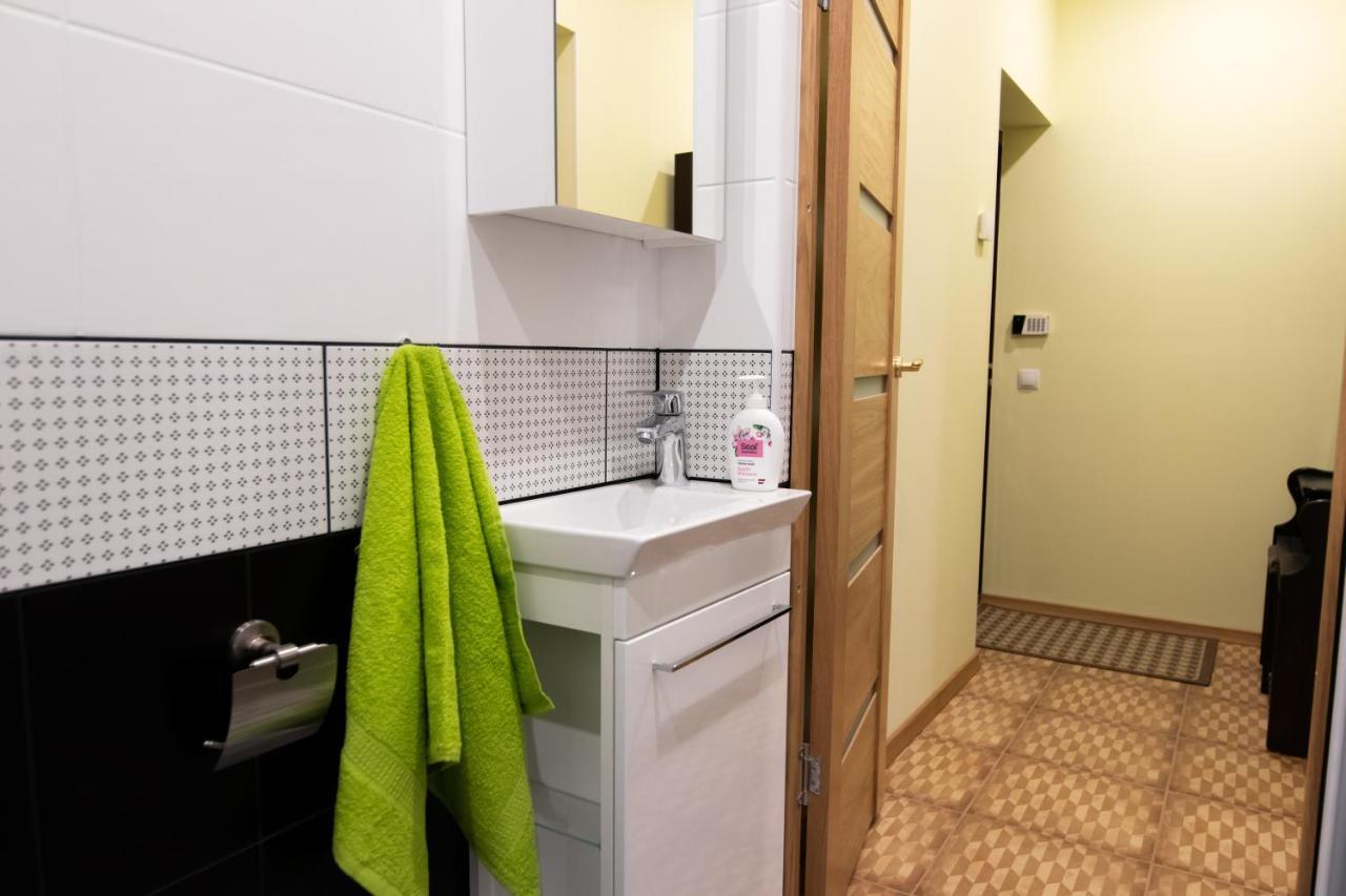 Hot Riga Ernestines Iela 7-7 Enjoy The Feel Of Home And History! エクステリア 写真